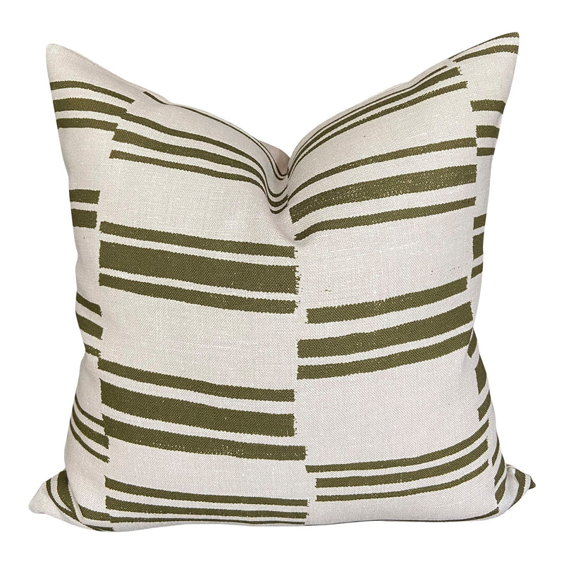 READY TO SHIP 22X22 Designer Kilim in Green Pillow Cover // Farmhouse Decor Pillow //Green Decorative Pillow //Modern Farmhouse